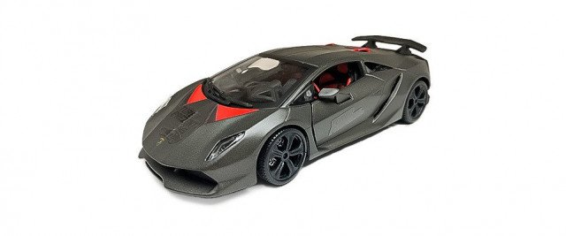 Model Lamorghini Sesto Elemento