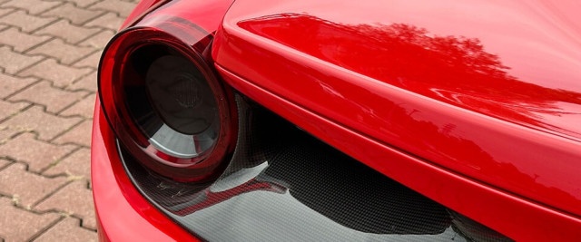 Ferrari 488 GTB super prezent