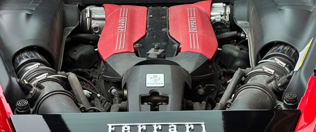 Prezent pełen adrenaliny Ferrari 488 GTB