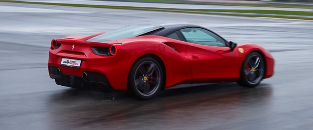 Ferrari 488 GTB idealny prezent dla każdego