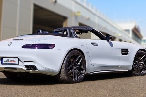 prezent Mercedes AMG GT Roadster