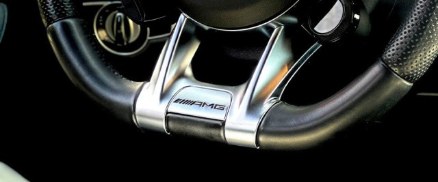 Mercedes AMG 63s 4door sportowy samochód dla każdego