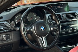 Prezent dla każdego - jazda po torze bmw m4