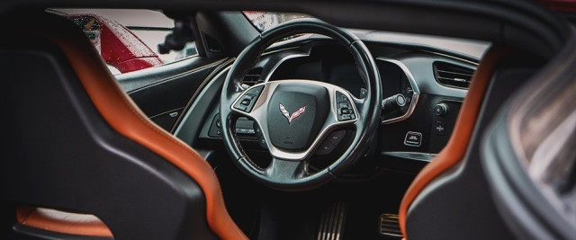 Jazda po torze Chevroletem Corvette C7 idealny na prezent