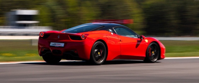 Ferrari 458 Italia prezent dla fana motoryzacji