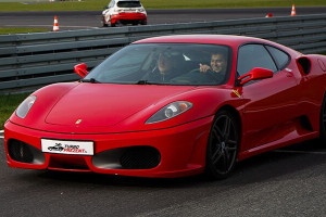 Ferrari F430 prezent dla chłopaka