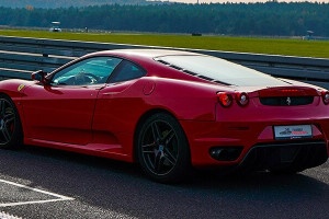 Podaruj emocje na prezent - Ferrari F430