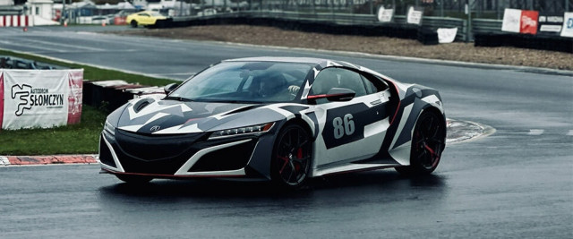 Honda NSX to świetny pomysł na prezent