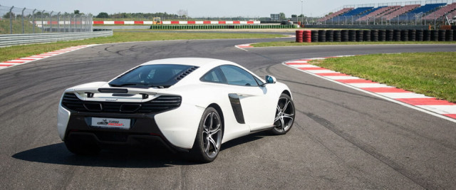 McLaren 650s emocje dla fana motoryzacji