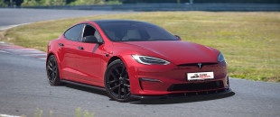 Tesla S plaid - jazda po torze